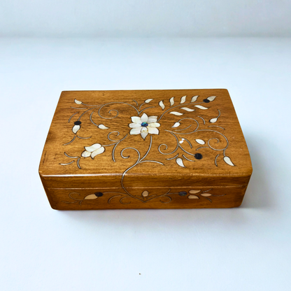 Boîte Damasquine de Luxe Artisanale – Nacre & Velours