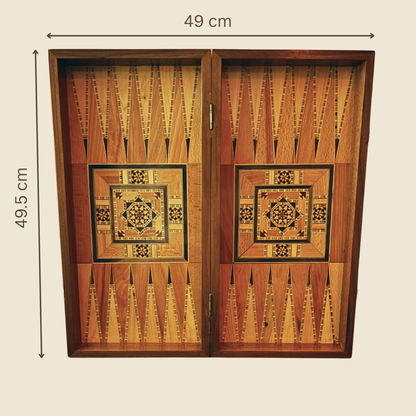 Mesa de Backgammon y Ajedrez Damasquina Hecha a Mano por Gaby Al Dayeh – Diseño Clásico