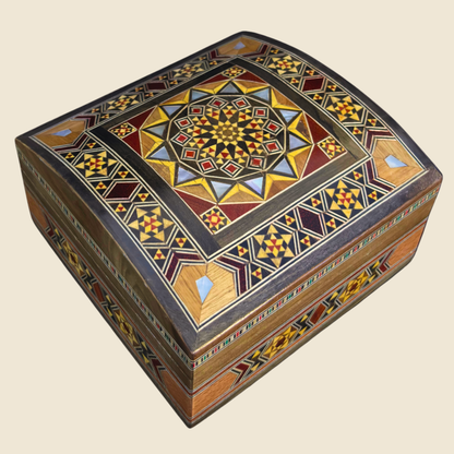 Boîte en Mosaïque Damascène Faite Main – Nacre & Velours