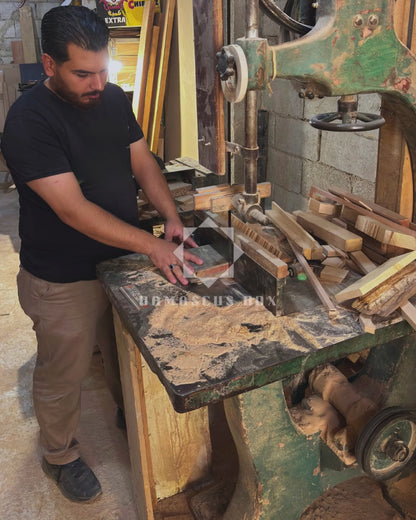 Caja de Joyas Damasquina – Hecha a Mano con Nácar en Tono Terracota